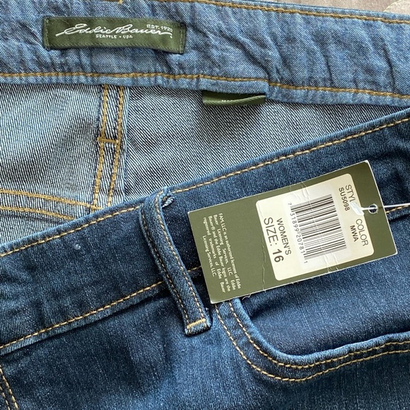 EDDIE BAUER Women’s Straight Leg Dark Wash Denim Jeans Size 33/16 NWT - Picture 5 of 6